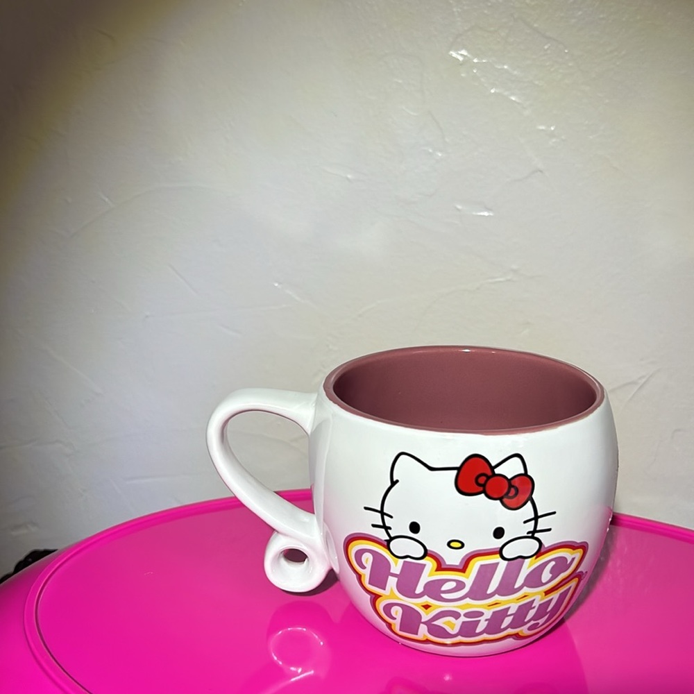 Hello Kitty mug/ cup - Picture 3 of 6
